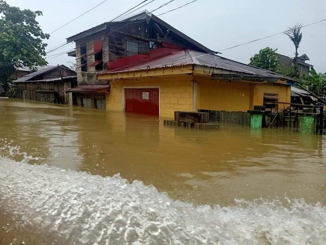 Philippines thiệt hại hơn trăm tỉ đồng do siêu bão Surigae